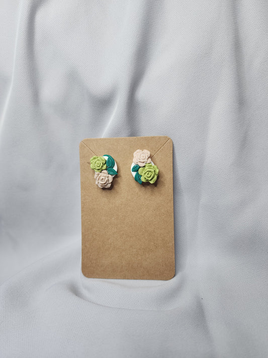 Dos Flores Stud Earrings